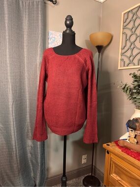 Hayden Ribbed Scoop Neck Sweater in Deep Red